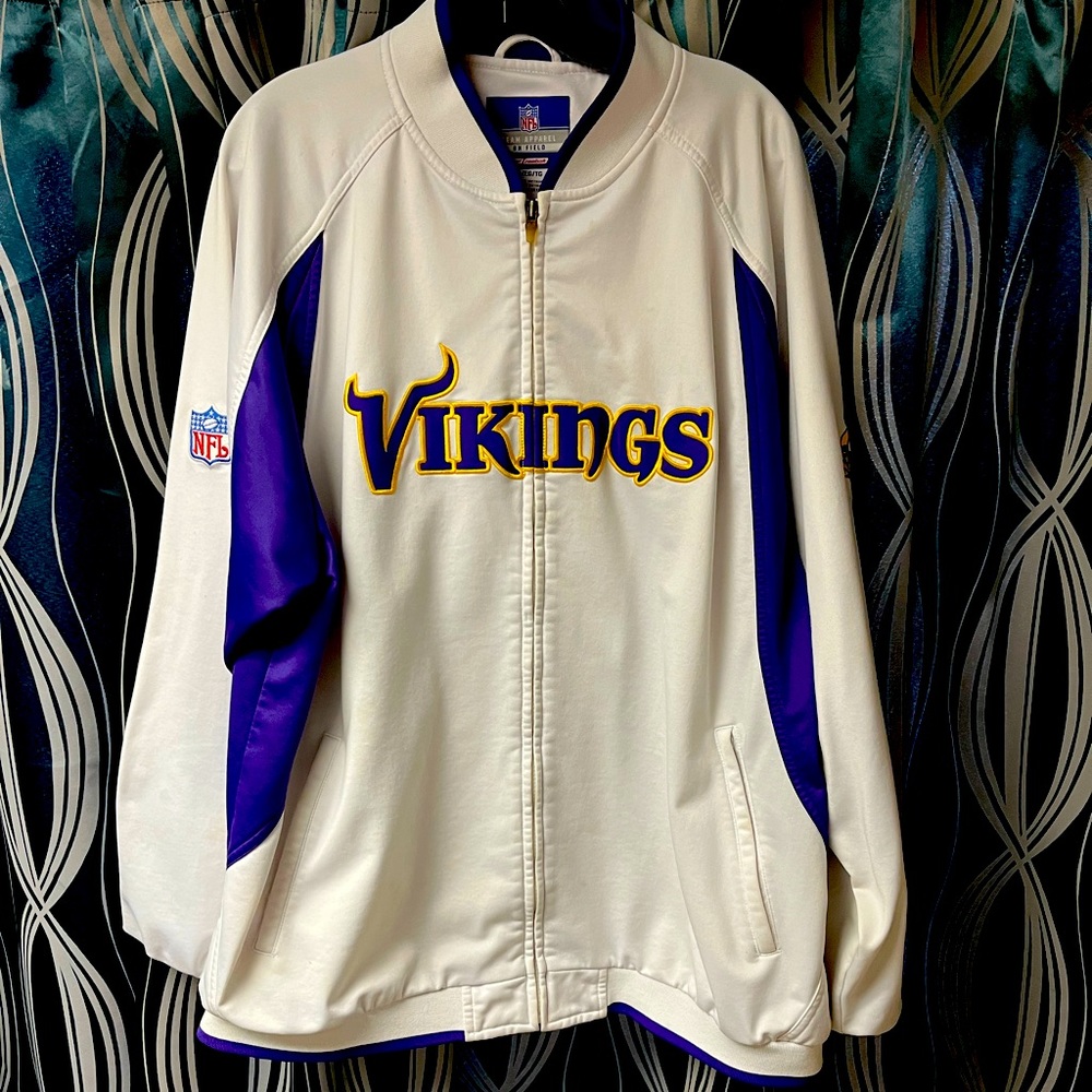 Super rare icy white Minnesota Vikings warmup jacket